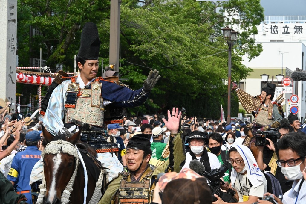 三嶋大祭り頼朝公旗挙げ行列 出演俳優陣コメント | 三嶋大祭り